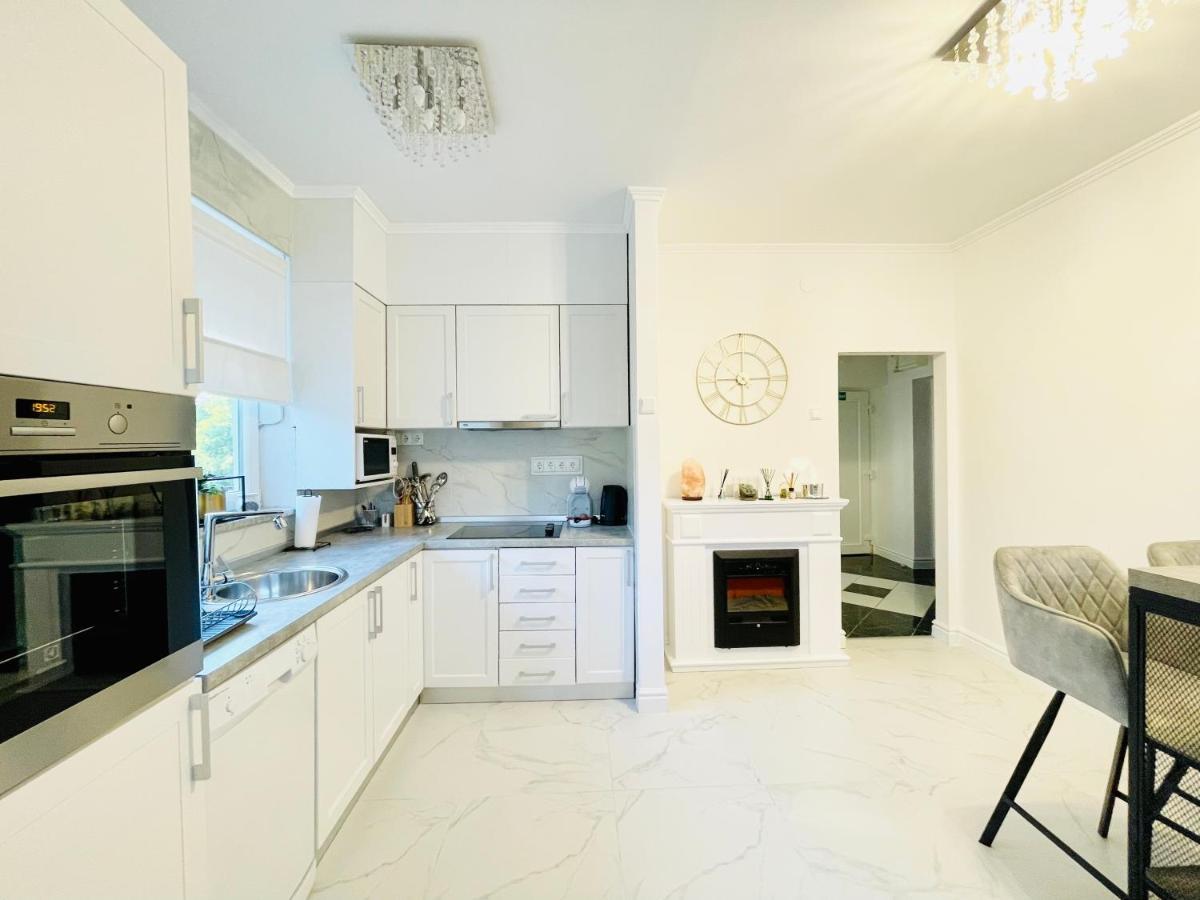 Apartment "Mimoza 1" Self Check-In, Self Check-Out Otocac Bagian luar foto