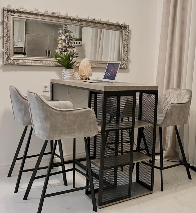 Apartment "Mimoza 1" Self Check-In, Self Check-Out Otocac Bagian luar foto