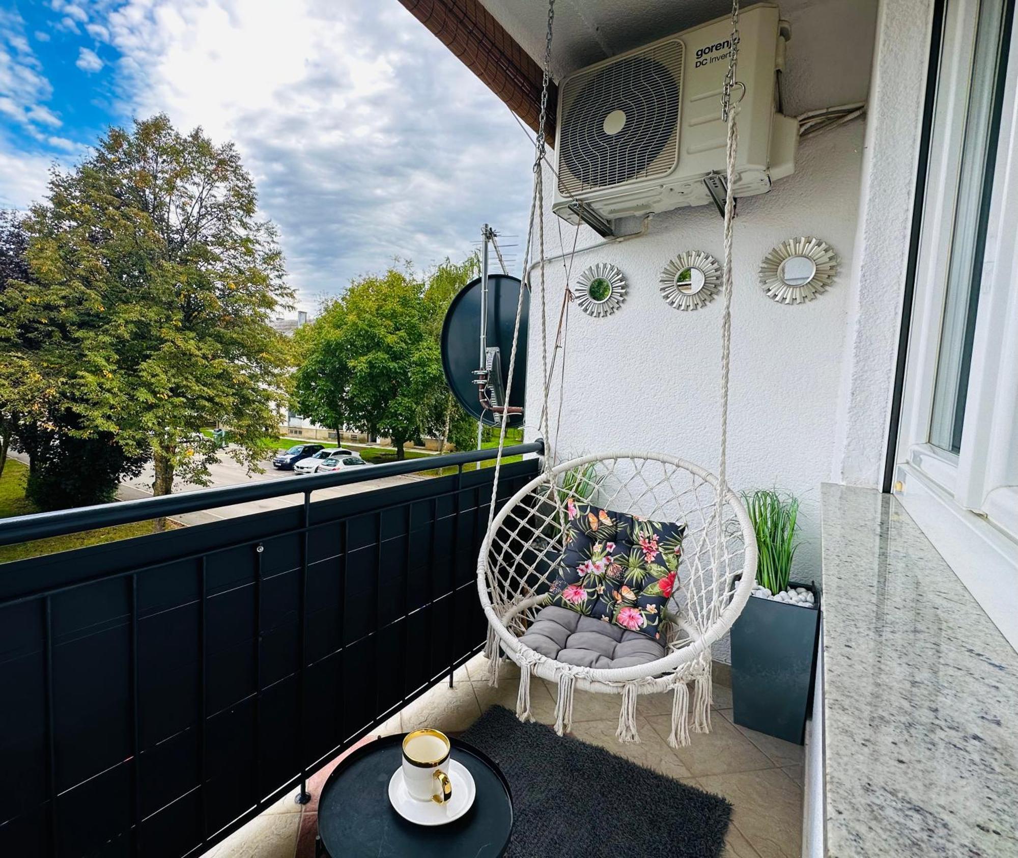 Apartment "Mimoza 1" Self Check-In, Self Check-Out Otocac Bagian luar foto